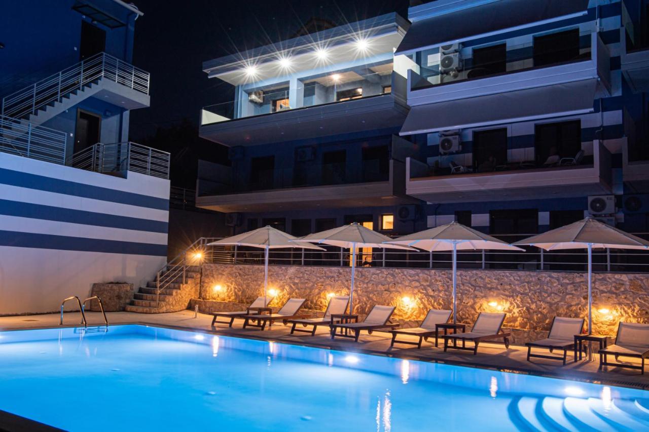 Blue House Luxury Apartment Nikiana Exterior photo